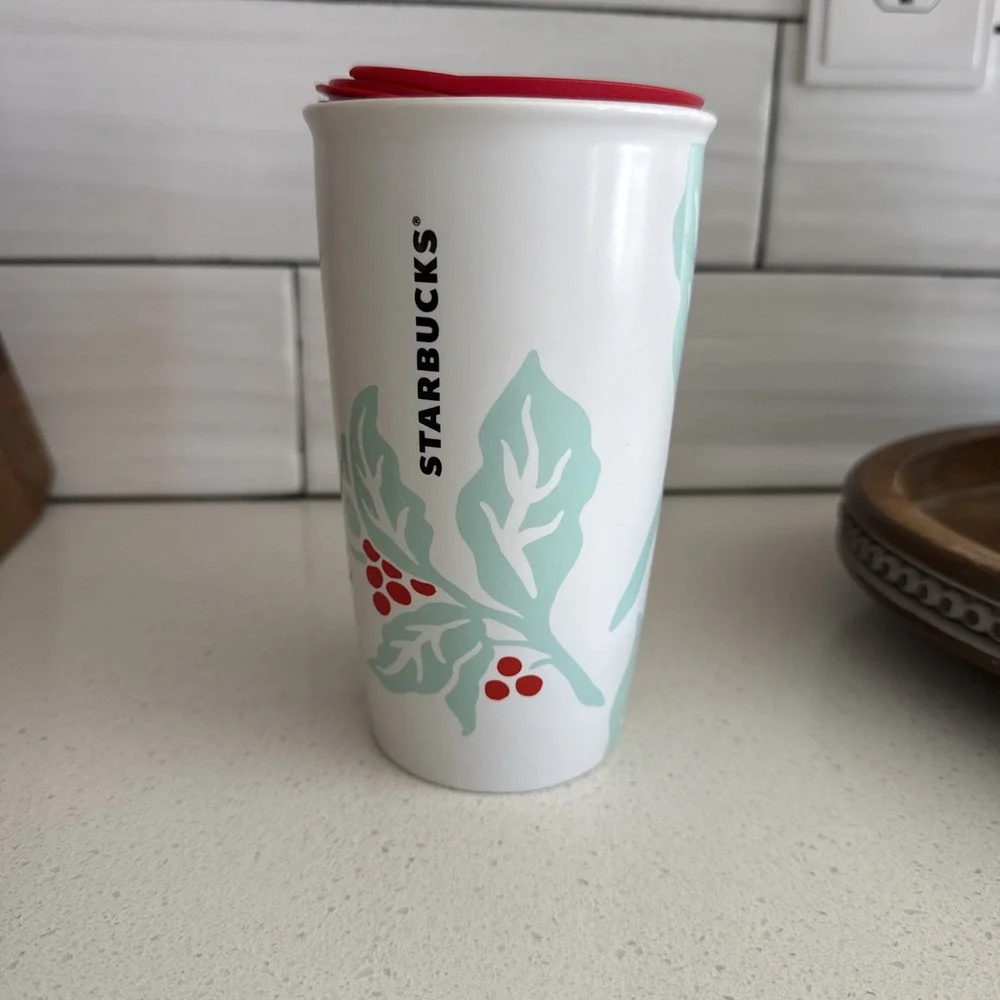 Starbucks 2018 Holiday Mint Holly Berry Ceramic Tumbler Red Lid 12 oz Travel Mug